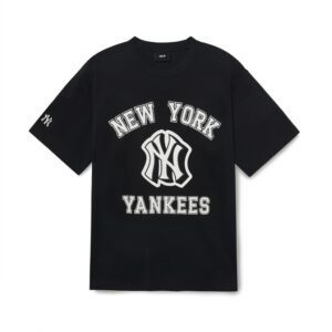 MLB NEW YORK YANKEES Varsity Graphic T-Shirt (Black)
